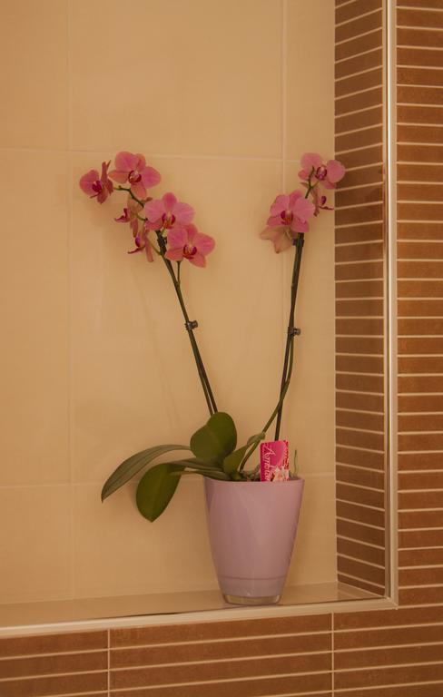 Green Park Apartment