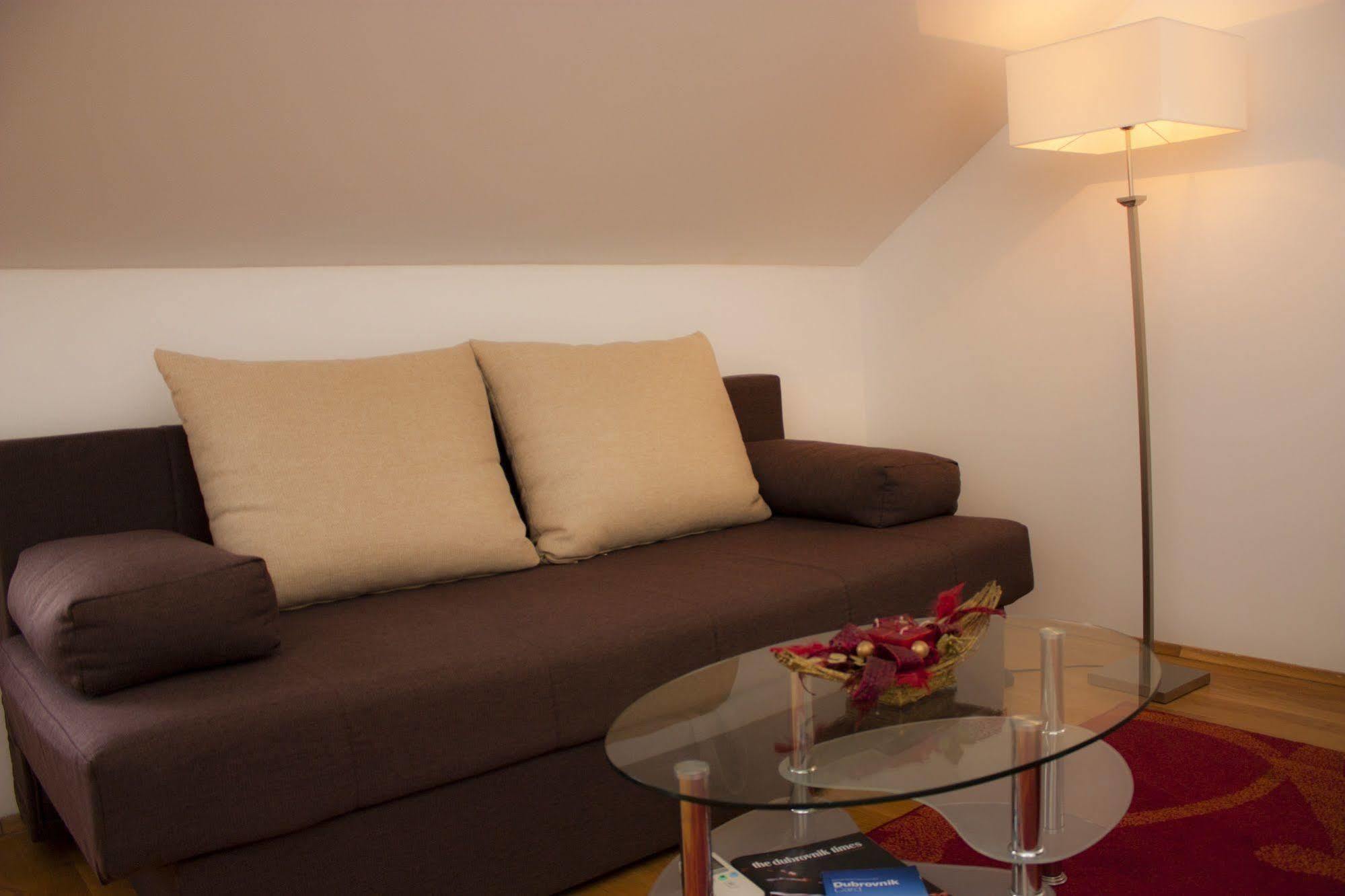 Green Park Apartment